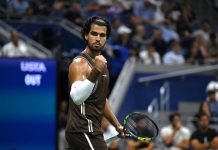 Carlos Alcaraz supera a la irregularidad y a Bu para meterse en octavos del US Open