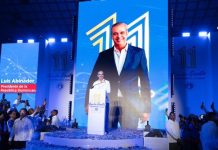 “Primero está el país”: Abinader asumió la presidencia del Partido Revolucionario Moderno en República Dominicana