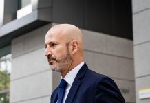 ExCEO de Plus Ultra mantiene que pagaron medio millón a socio de Zapatero por gestiones del expresidente en rescate
