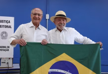 Lula da Silva dijo que en los comicios de este domingo los brasileños deben elegir “entre democracia y barbarie”