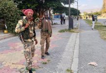 El comandante etíope informa sobre ataques con aviones no tripulados en Tigray mientras los mercados reabren en la capital regional