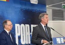 Feijóo promete en Ceuta echar a 15.000 irregulares y una nueva Ley de Extranjería para agilizar devoluciones