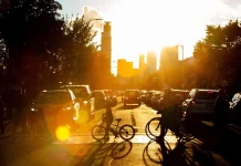 El gobierno de Ford comienza a eliminar carriles para bicicletas en Etobicoke