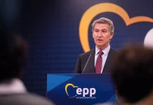 Feijóo afirma que Meloni impuso los controles Schengen porque desconfía de Sánchez: «A mi no me ocurriría porque soy fiable»