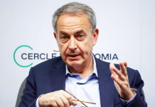 Un juzgado de Madrid investiga la filtración de mensajes personales de Zapatero en el ‘caso Plus Ultra’