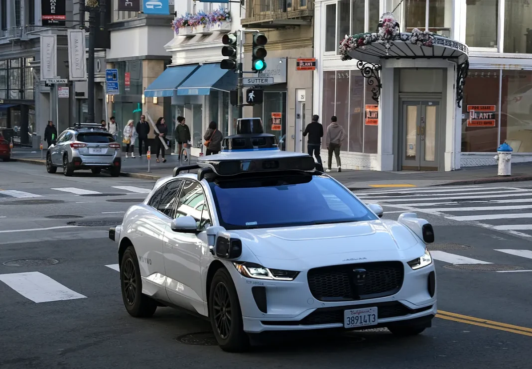 hp-img-1792493068518-waymo--la-empresa-de-coches-au