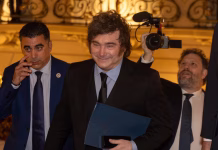 Milei llama «dictador» a Sánchez y dice que Abascal y Ayuso tienen ideas para sacar a España de la «decadencia»