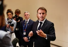 Emmanuel Macron arremete contra los «comentarios estúpidos» de los líderes extranjeros sobre la situación de Francia