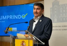 El delegado del Gobierno en Galicia atribuye los disturbios contra Vox a un grupo «mínimo» de violentos y confirma tres detenidos y 13 policías heridos
