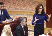 Ayuso pide respeto a Milei, que ha salido de urnas, y censura «lecciones» de un PSOE que es «partido del amor de pago»