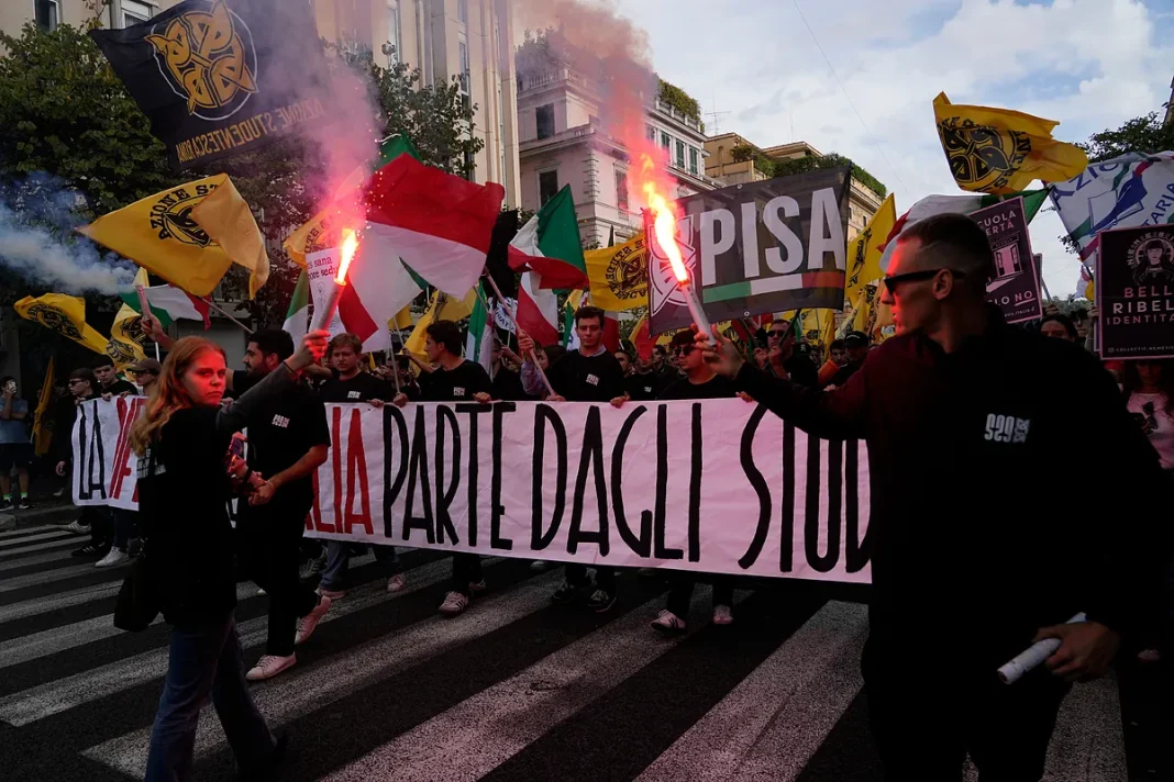 hp-img-1792862401220-miles-de-j-venes-protestan-en-