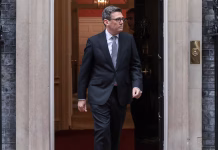 Burnham renuncia a la vuelta a la UE esta legislatura pero admite que le gustaría verla «durante su vida»