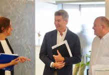 El PP convence a Vox para que no se presente en 6 circunscripciones para contrarrestar el pacto entre PSOE y Frente Amplio en el Senado: presentará un candidato en 14 provincias