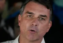 Flávio Bolsonaro incumple el plazo de la Corte Suprema para entregar sus pasaportes