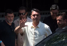 Flávio Bolsonaro abandona Brasil rumbo a EE. UU. tras desobedecer a la Corte Suprema