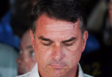 EE. UU. otorgará visados a Flávio Bolsonaro y su familia tras su salida de Brasil